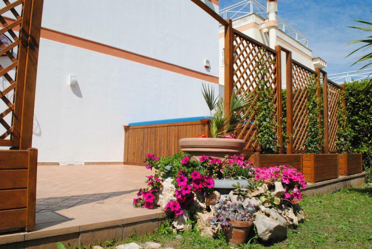 Villa Regina B&B Nettuno Extérieur photo