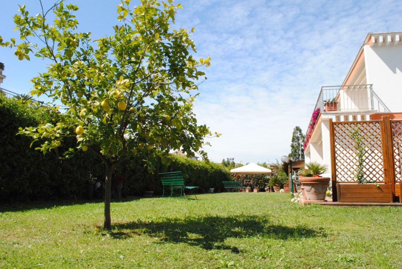 Villa Regina B&B Nettuno Extérieur photo