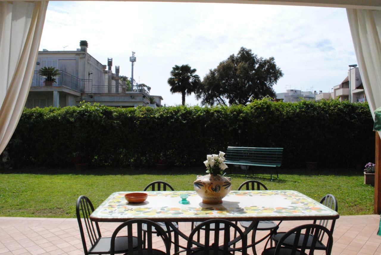 Villa Regina B&B Nettuno Extérieur photo