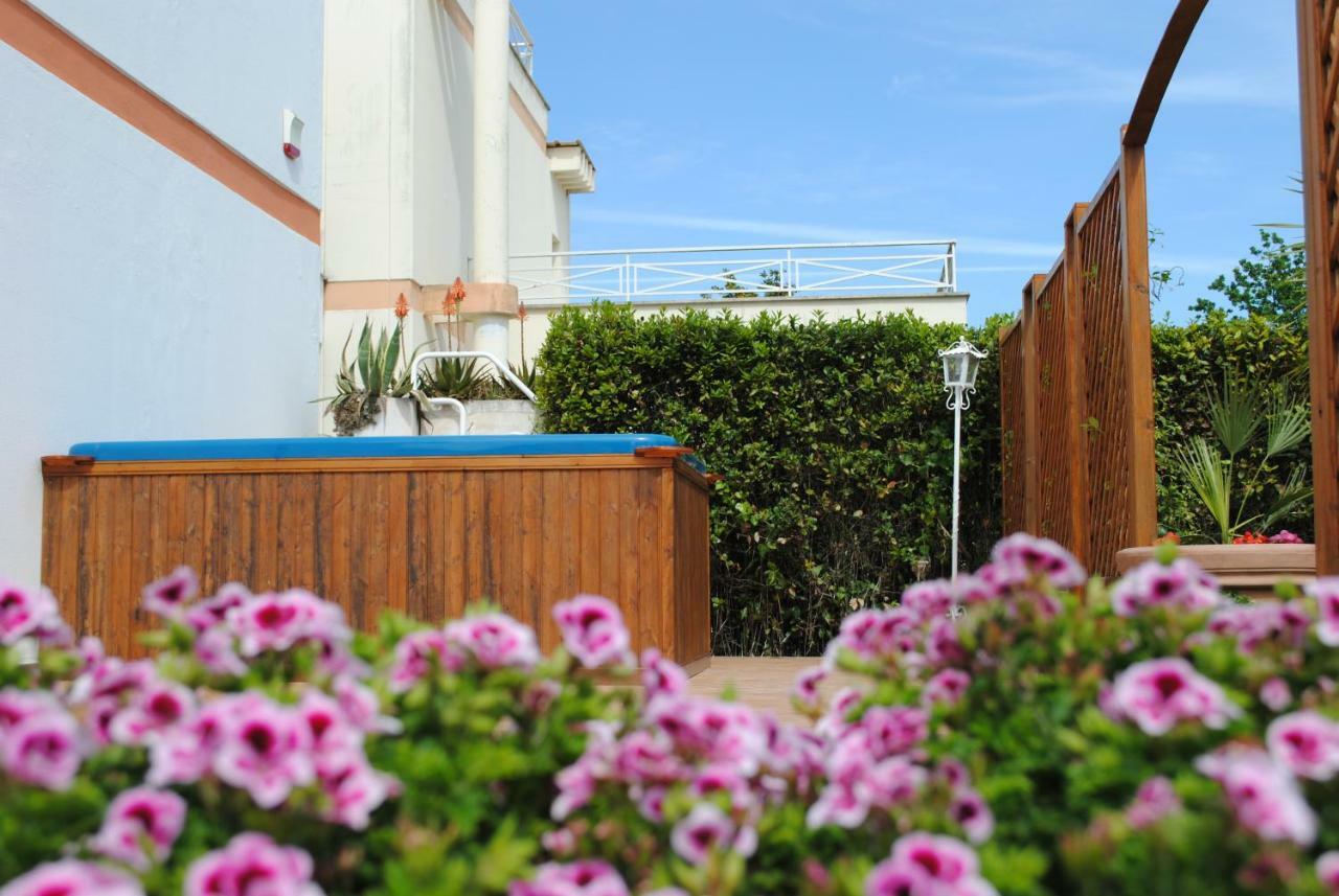Villa Regina B&B Nettuno Extérieur photo